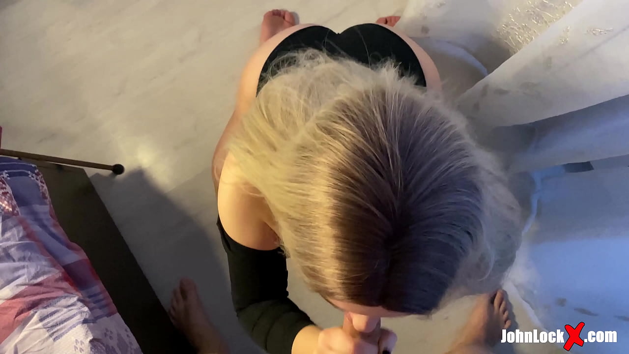 రెడ్ హెడ్ సకింగ్ డిక్ మరియు ఫకింగ్ అప్, గెట్టింగ్ కమ్ ఆన్ హర్ యాస్